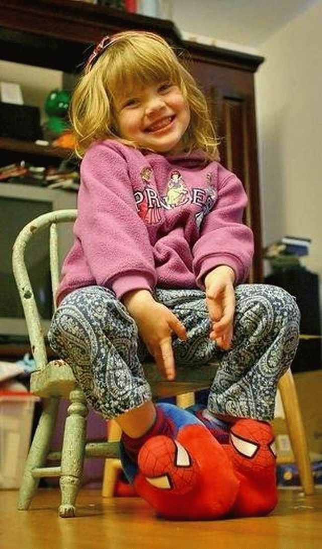 Selection of unusual slippers (18 photos)