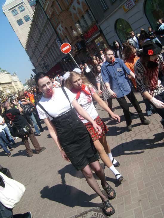 Zombie march in Moscow (10 photos)