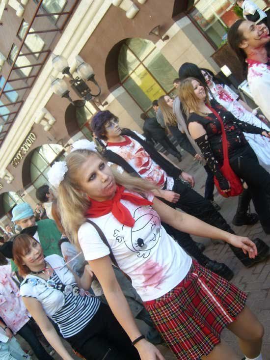 Zombie march in Moscow (10 photos)