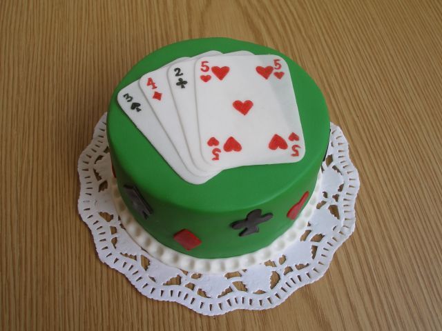 Cool cakes (11 photos)