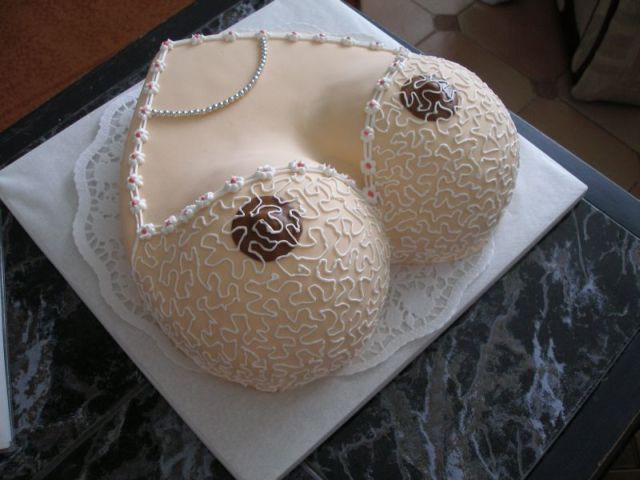 Cool cakes (11 photos)