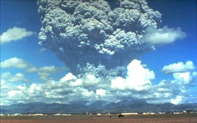Pinatubo volcano eruption (9 pics)