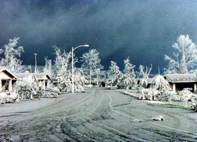 Pinatubo volcano eruption (9 pics)