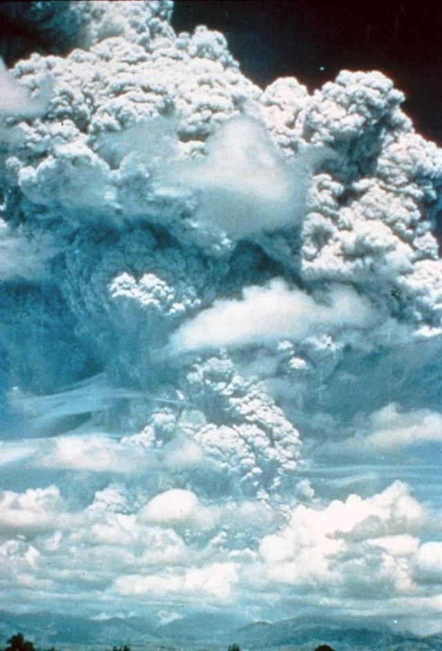 Pinatubo volcano eruption (9 pics)