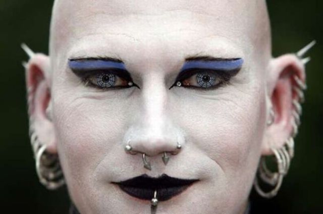 20 Hilarious Goth Fails (20 pics)