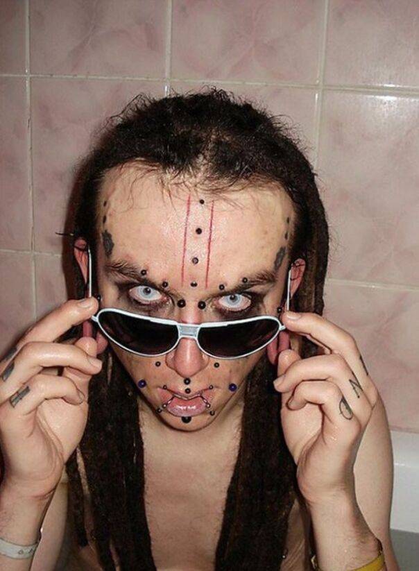20 Hilarious Goth Fails (20 pics)
