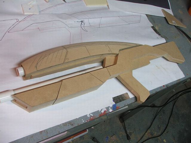 Awesome Mass Effect Rifle Replica (61 pics) Awesome Mass Effect Rifle Replica (61 pics)