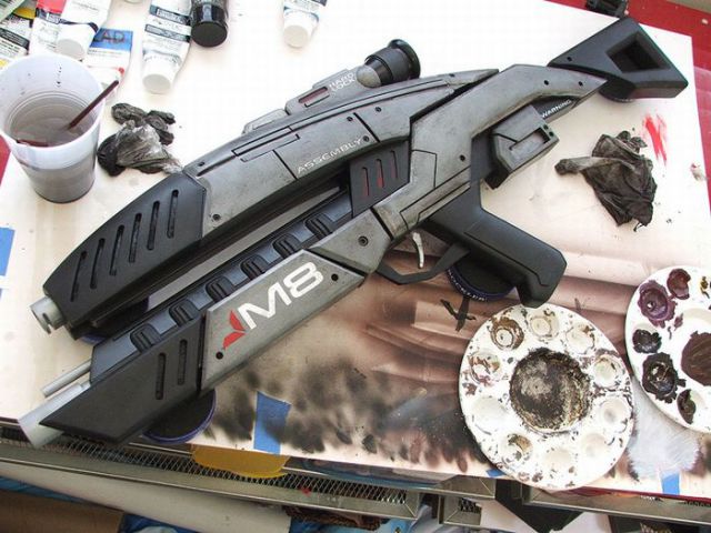 Awesome Mass Effect Rifle Replica (61 pics) Awesome Mass Effect Rifle Replica (61 pics)