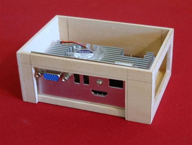 How to Make a Beautiful Computer Case (67 pics)