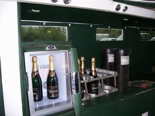 In This Tank, I Thee Wed In This Tank, I Thee Wed