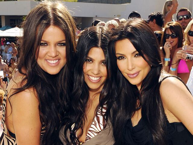 Celebrities and Their Siblings (84 pics)