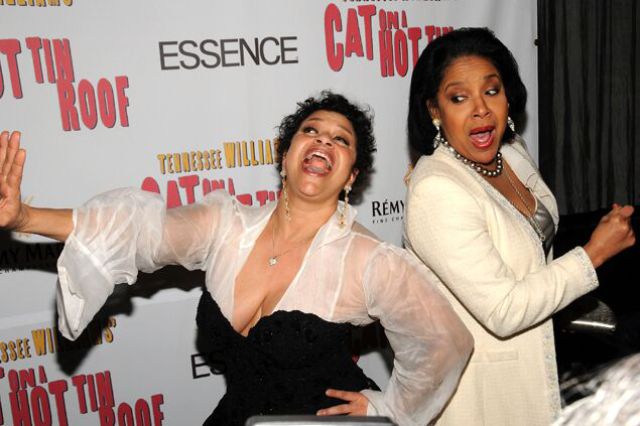 Celebrities and Their Siblings (84 pics)