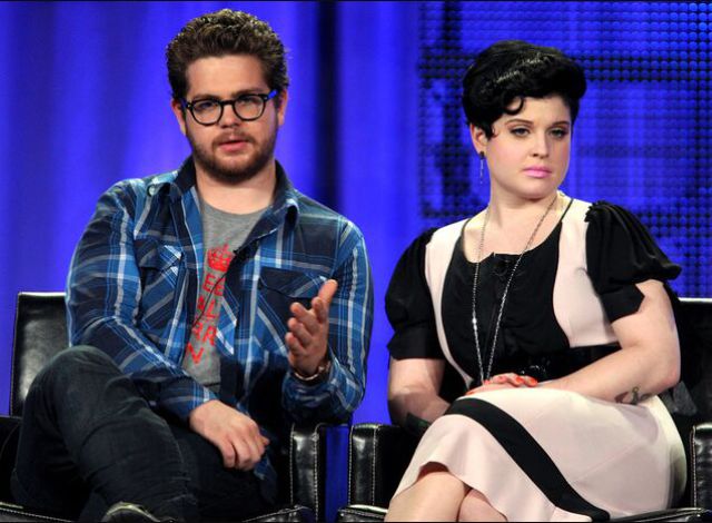 Celebrities and Their Siblings (84 pics)