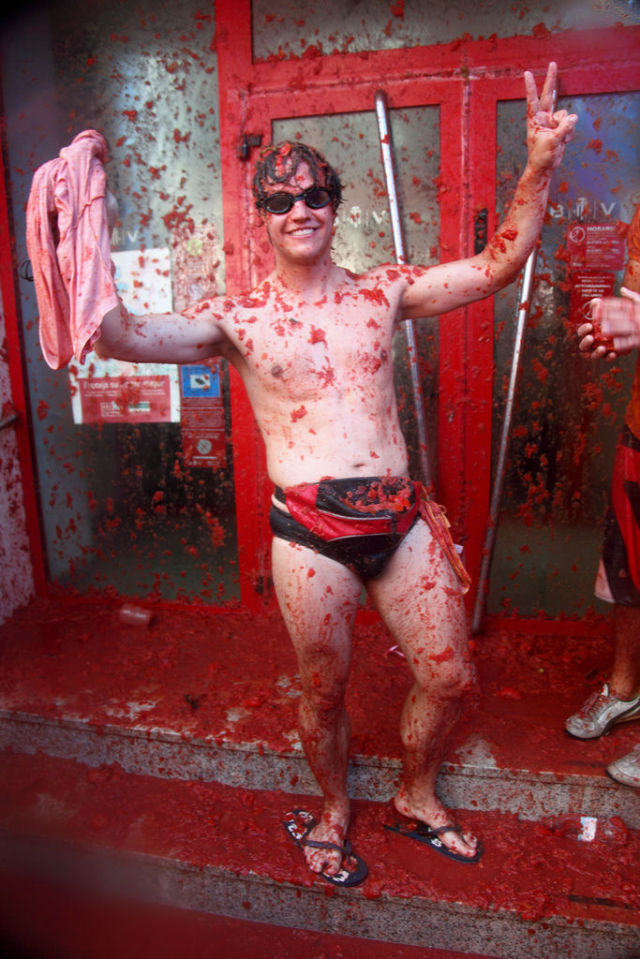 Tomato Fight (64 pics)