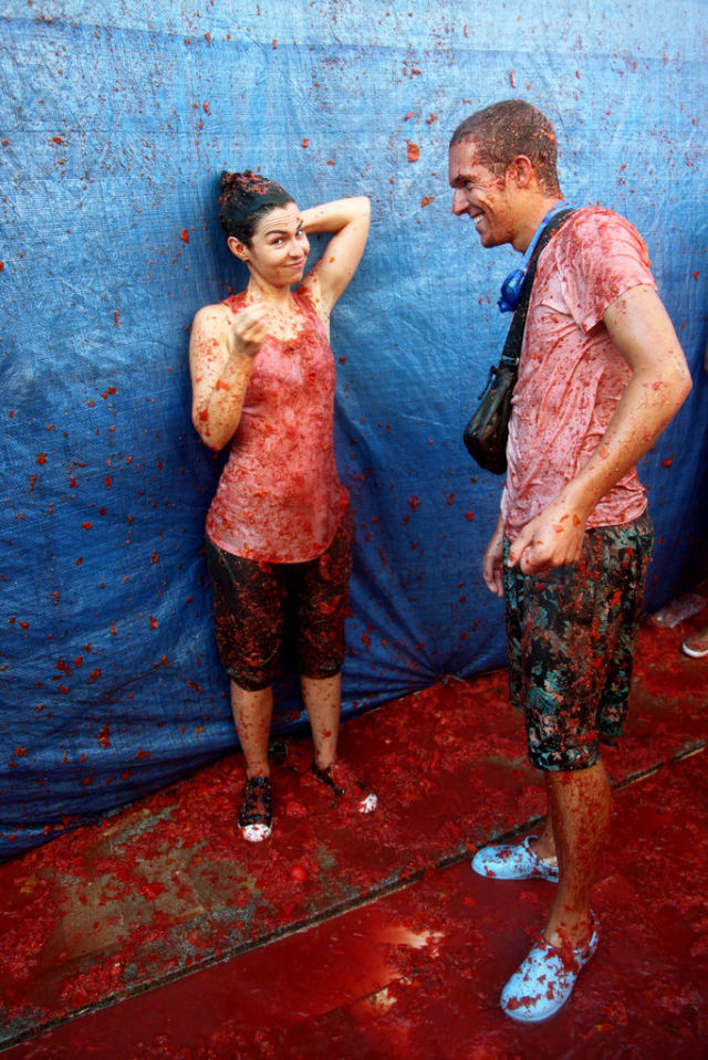 Tomato Fight (64 pics)
